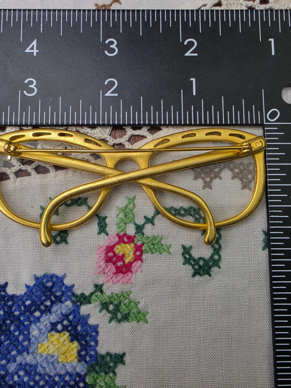 Estate Big Vintage Gold Cat-Eye Glasses Frame Brooch Pin 3.25